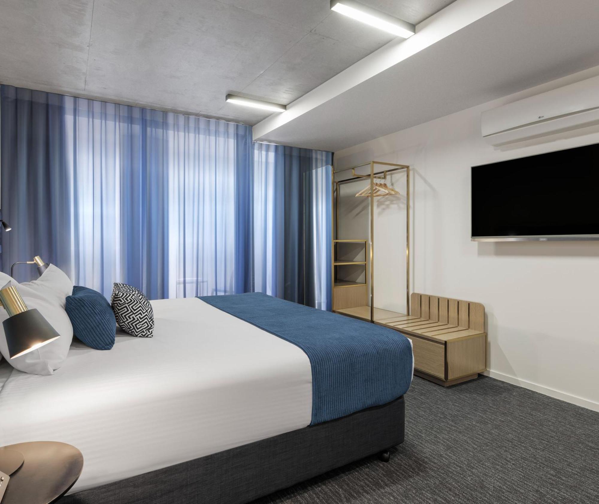 Oaks Melbourne St Kilda Road Hotel Exterior photo
