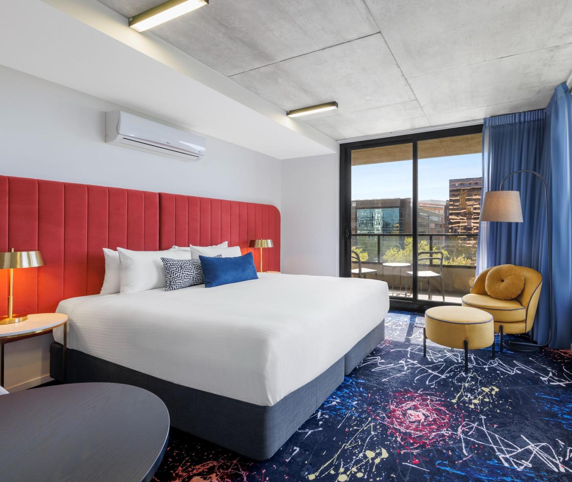 Oaks Melbourne St Kilda Road Hotel Exterior photo